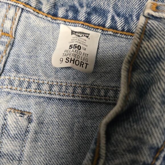 Vintage Levi's 501 Womens Jeans 9 Short Blue Light Wash Relax Fit Tapered Leg - Picture 12 of 16